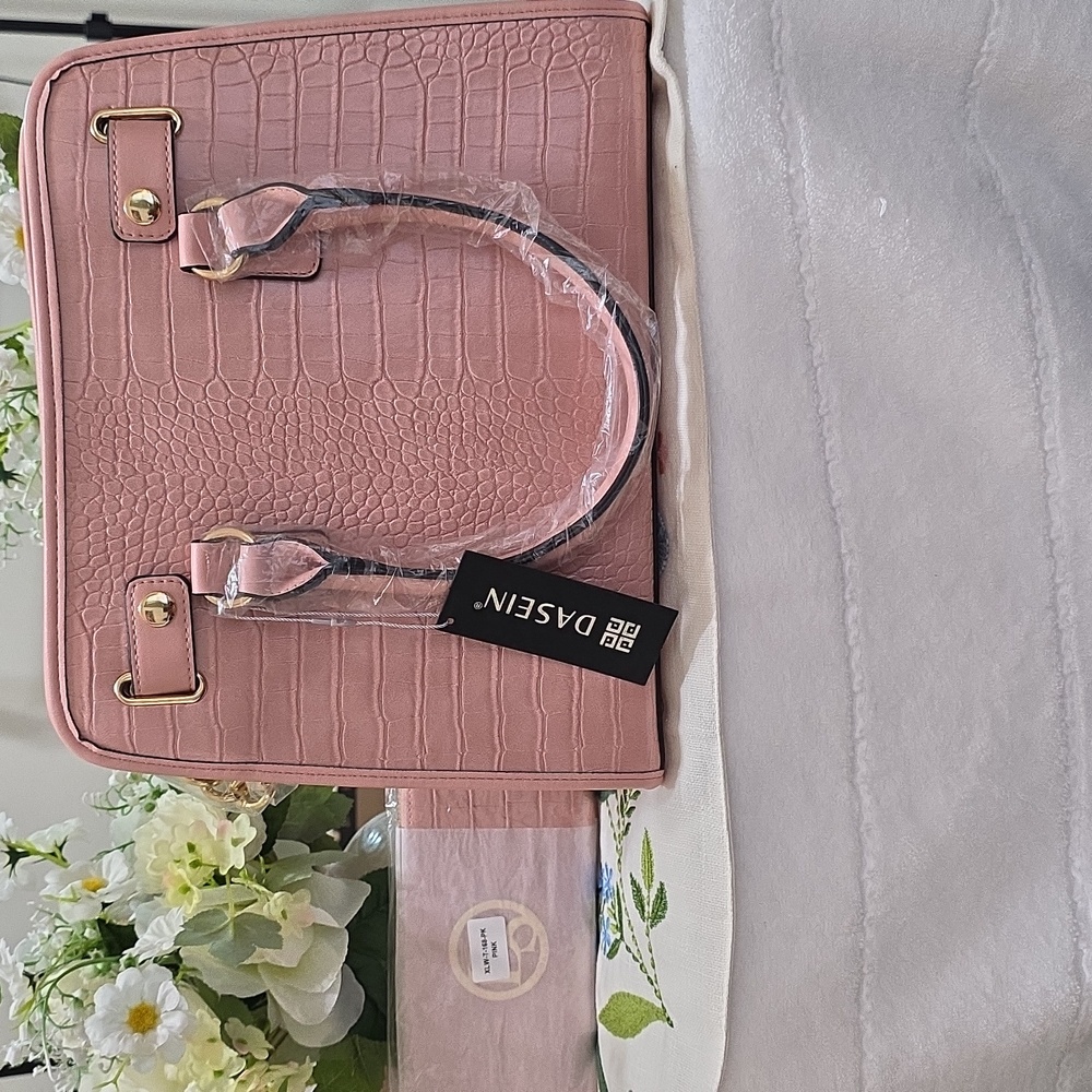 DESEIN Pink Crocodile Embossed Handbag &  Wallet - Picture 7 of 13